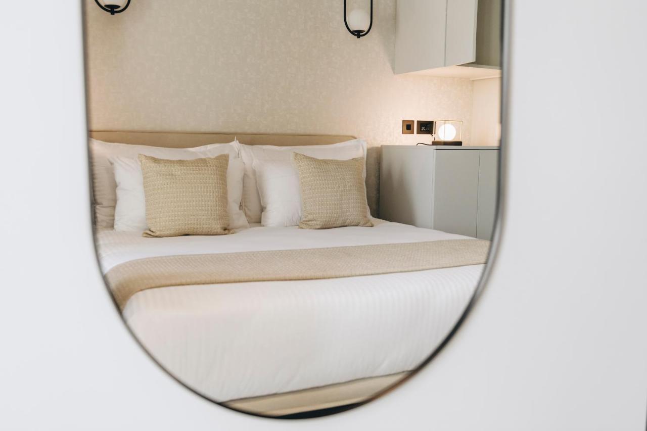 Dock 1 Boutique Hotel